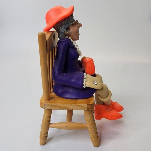 Diana Manning Limited Edition Shelf Sitter Old Church Lady Purple Dress Pearls - Picture 7 of 13